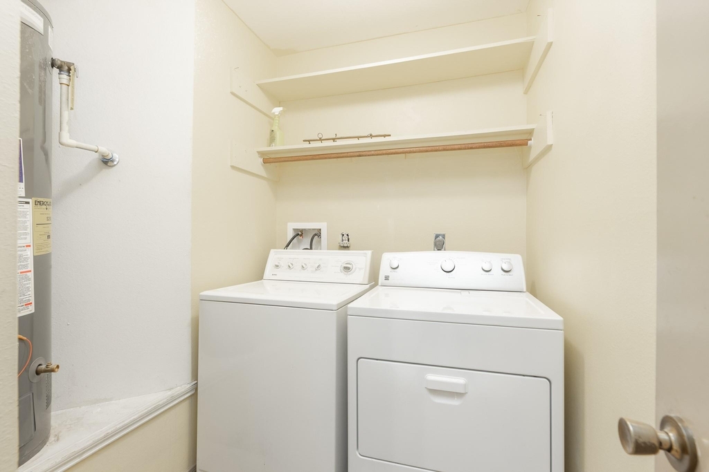 6818 Brockington Drive - Photo 14