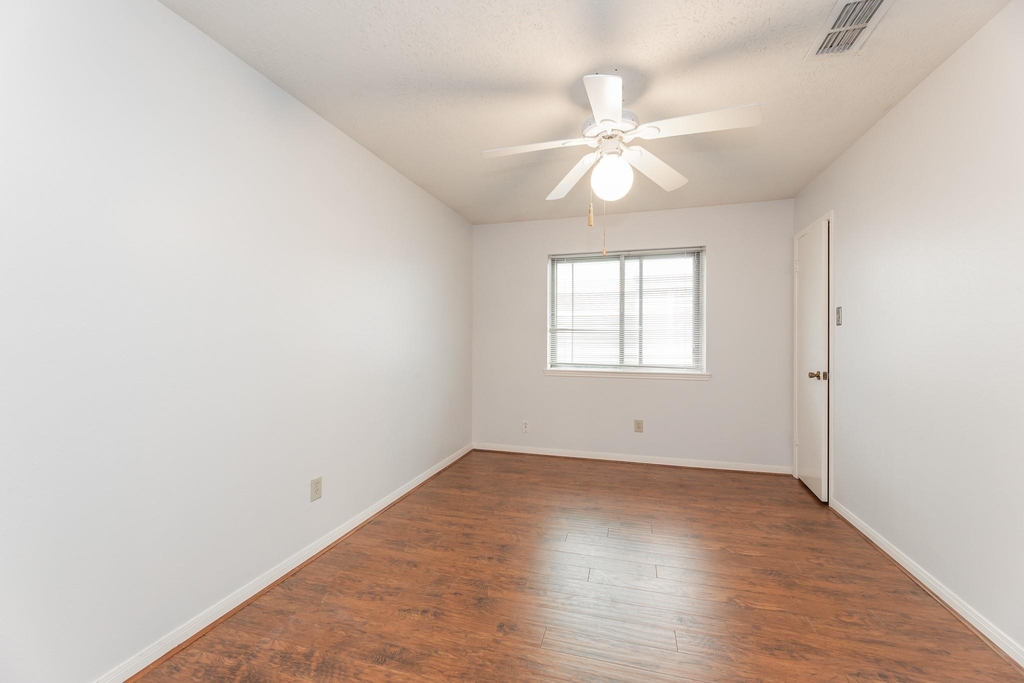 6818 Brockington Drive - Photo 23