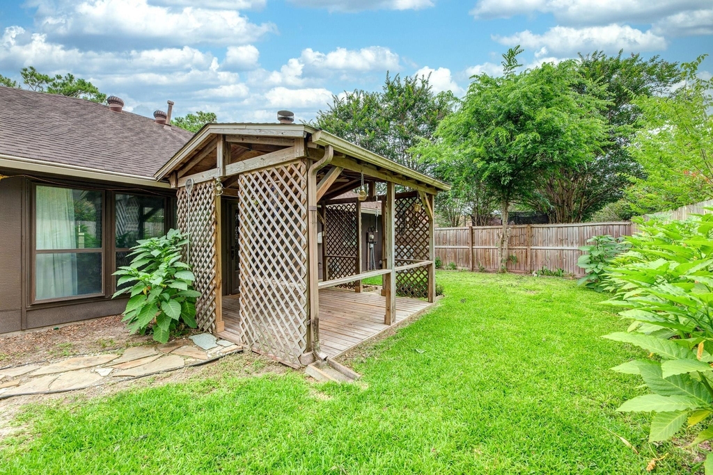 6818 Brockington Drive - Photo 27
