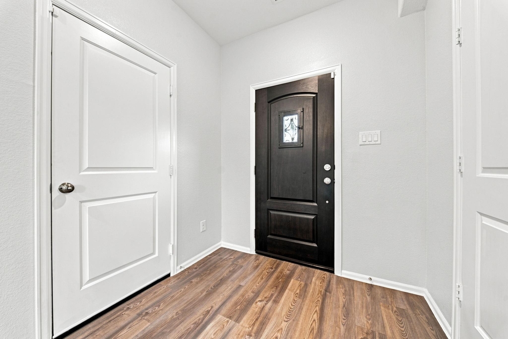 19114 Sangro Drive - Photo 3