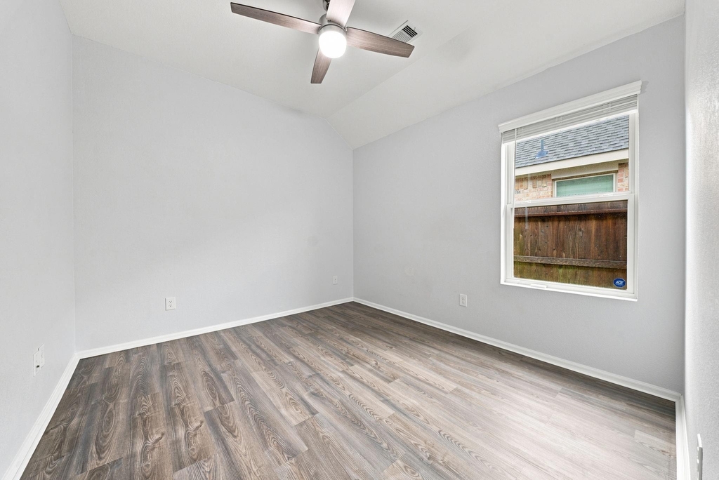 19114 Sangro Drive - Photo 18