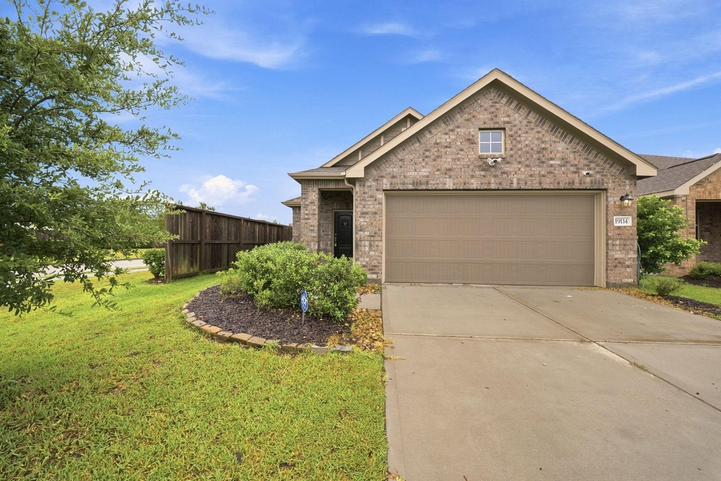 19114 Sangro Drive - Photo 0