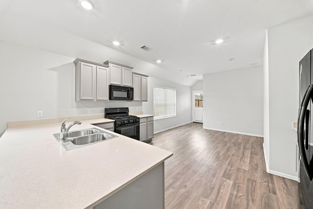 19114 Sangro Drive - Photo 10