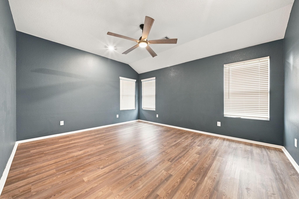 19114 Sangro Drive - Photo 12