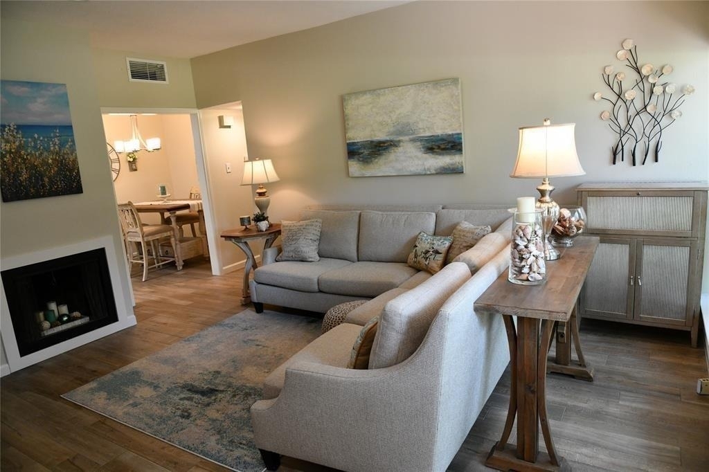 2100 Tanglewilde Street - Photo 1