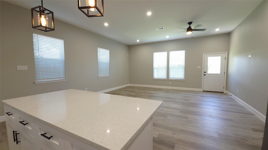 765 Enterprise Street - Photo 4