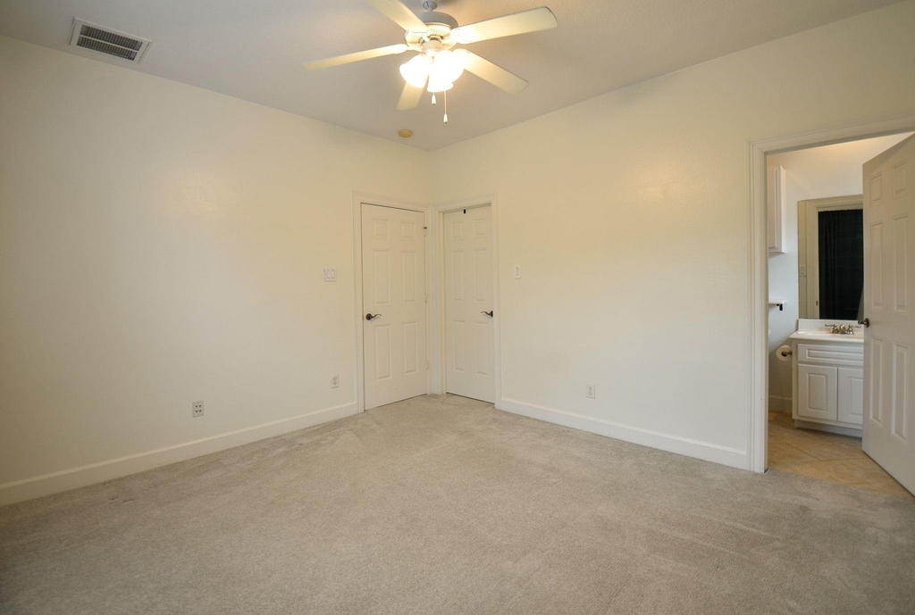 4609 Floyd Street - Photo 22