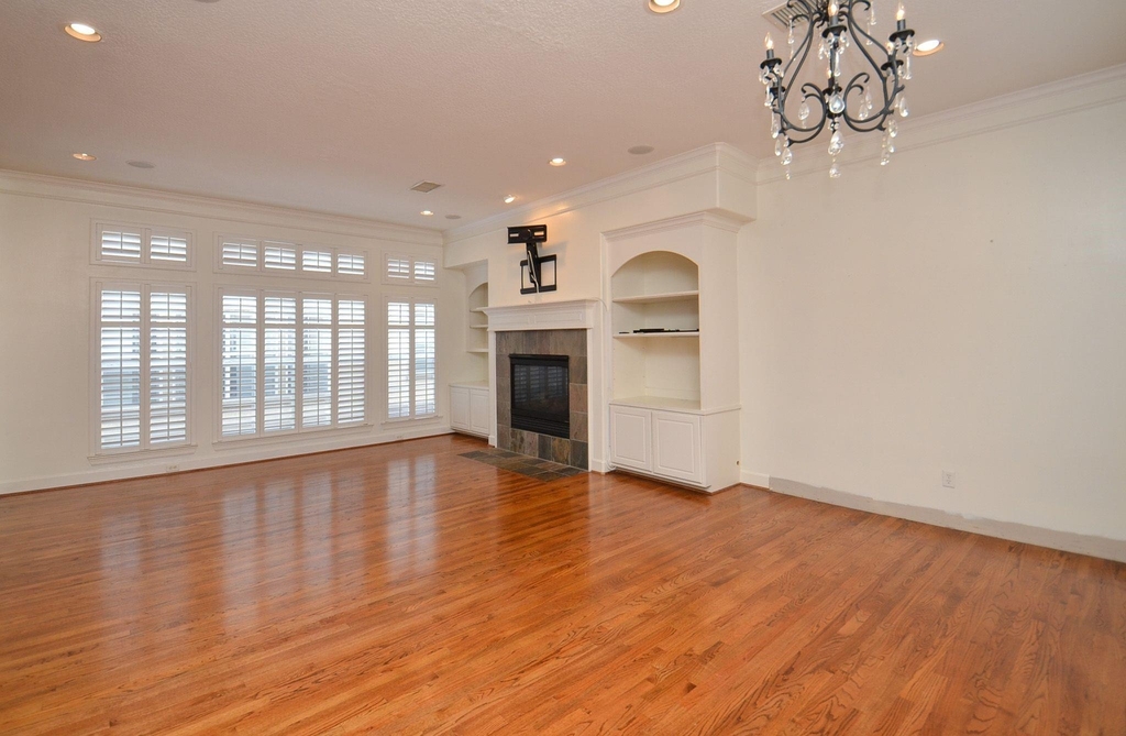 4609 Floyd Street - Photo 9