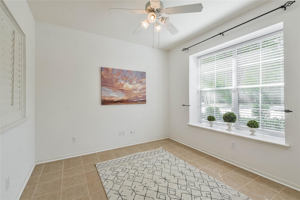2 Willow Point Place - Photo 18
