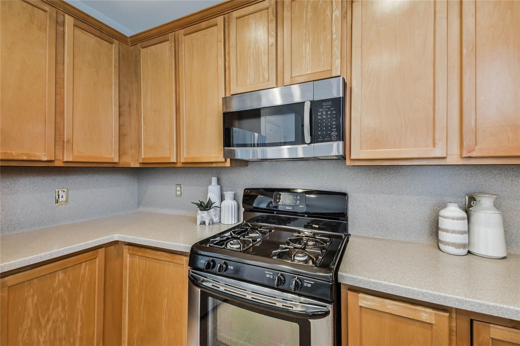 2 Willow Point Place - Photo 14