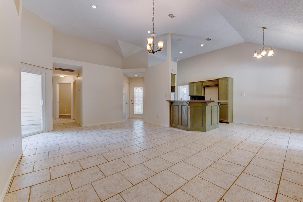 1906 Woodhue Drive - Photo 5