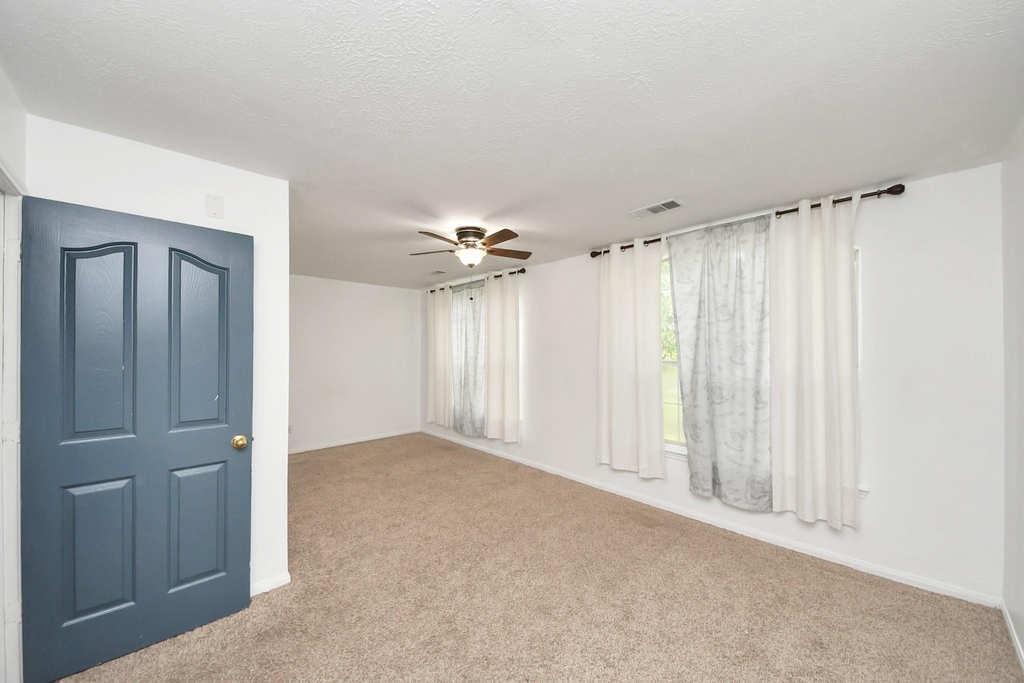 18318 Farriswood Ct - Photo 29