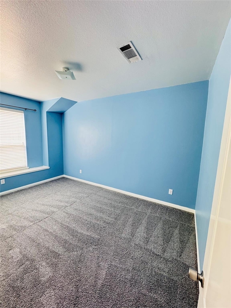2050 Wilde Elm Drive - Photo 14
