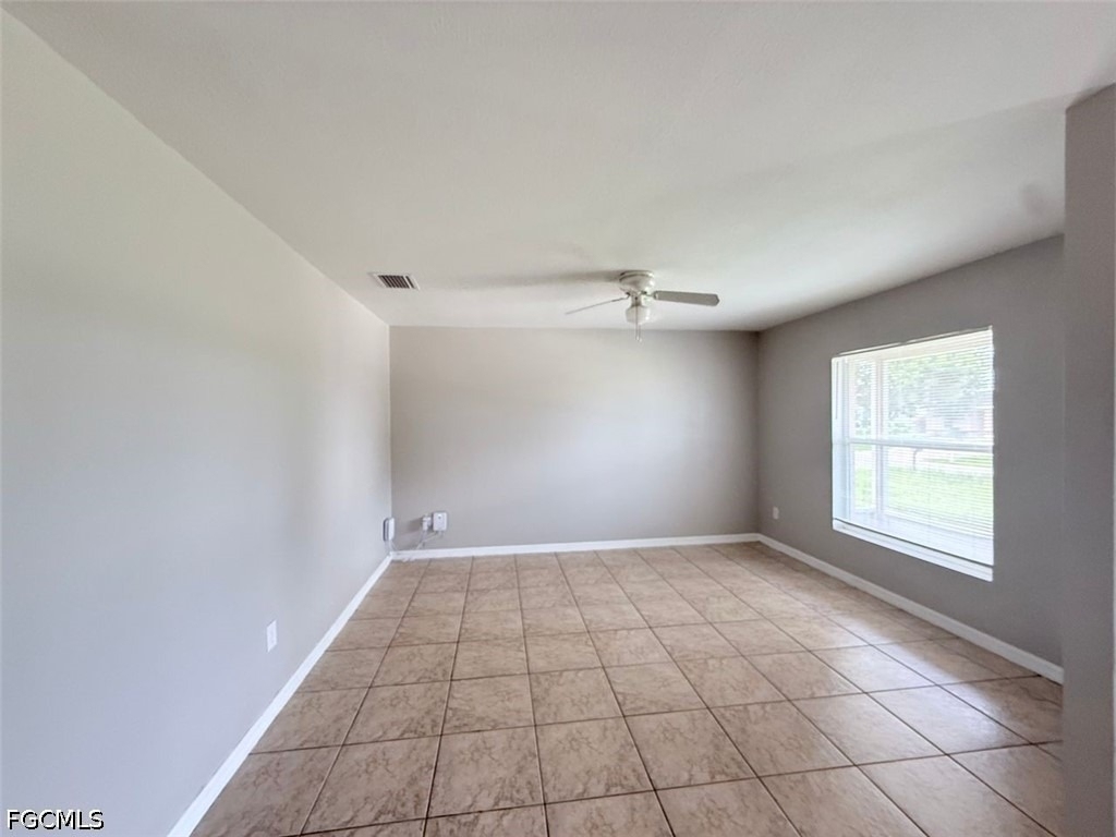 208 Hightower Avenue S - Photo 3