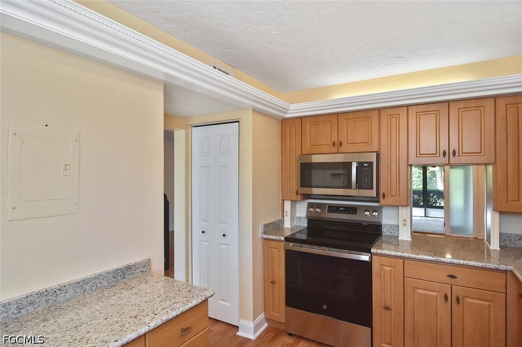 4295 Island Circle - Photo 21