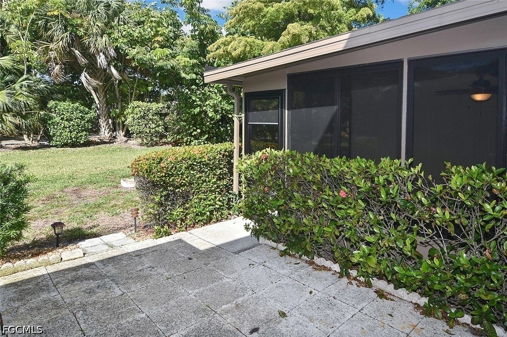 4295 Island Circle - Photo 29