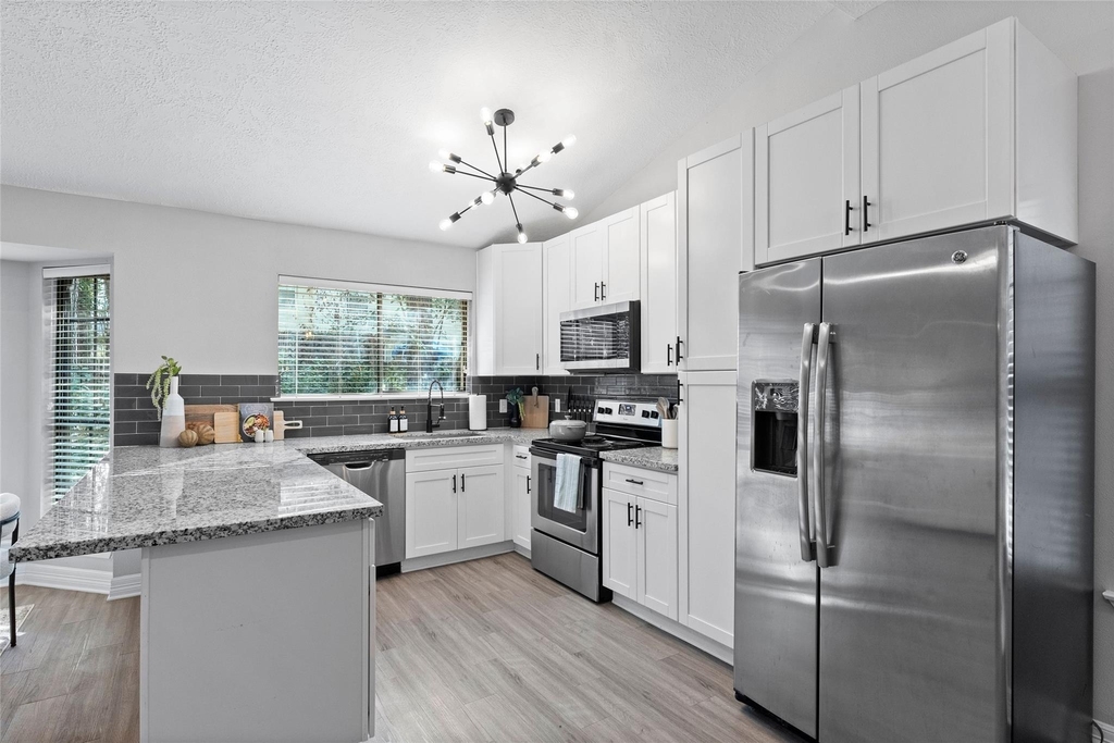17 S Greenbud Court - Photo 5