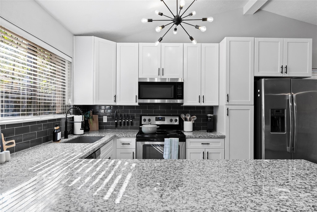 17 S Greenbud Court - Photo 4