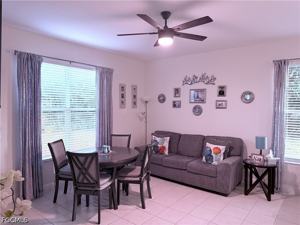 265 Justene Circle W - Photo 6