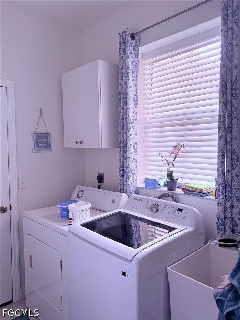 265 Justene Circle W - Photo 2