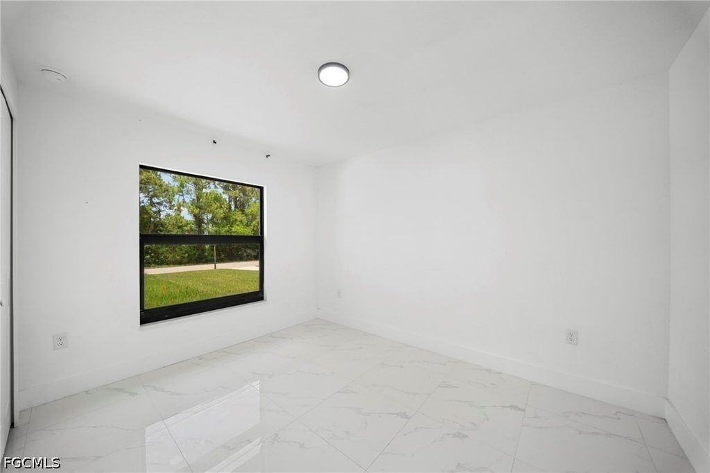 668 Chemstrand Street E - Photo 8
