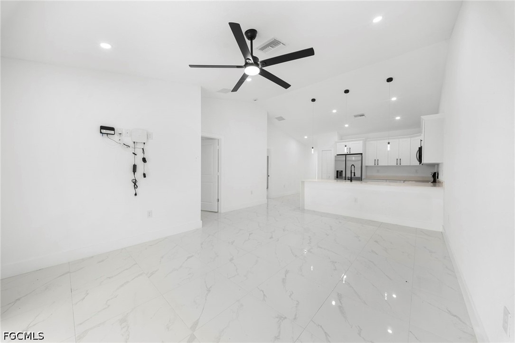 668 Chemstrand Street E - Photo 7