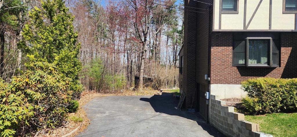 62 Hovey - Photo 16