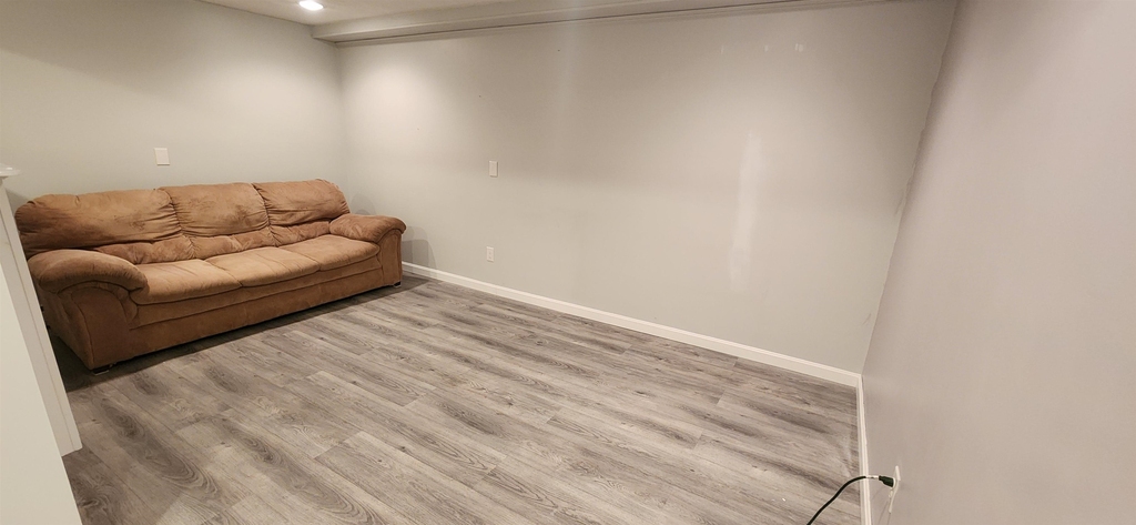 62 Hovey - Photo 5
