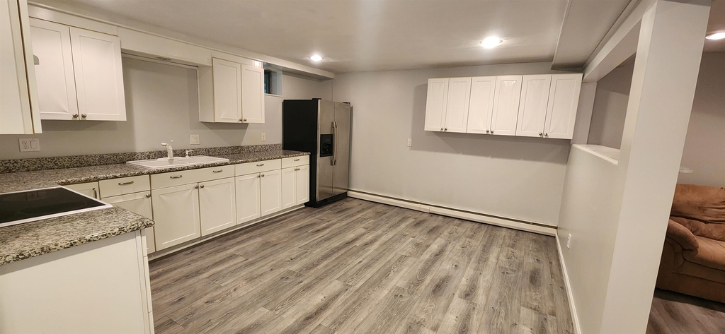 62 Hovey - Photo 3