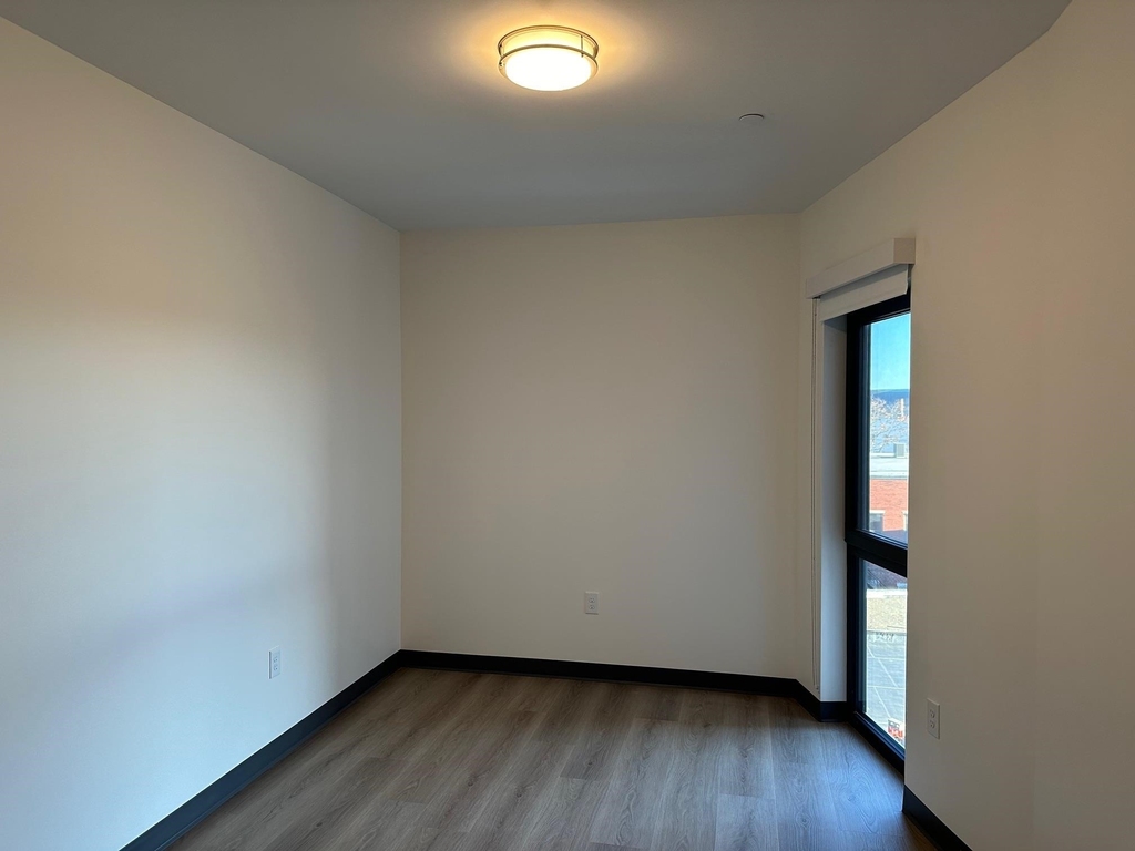 55 North Main - Photo 12