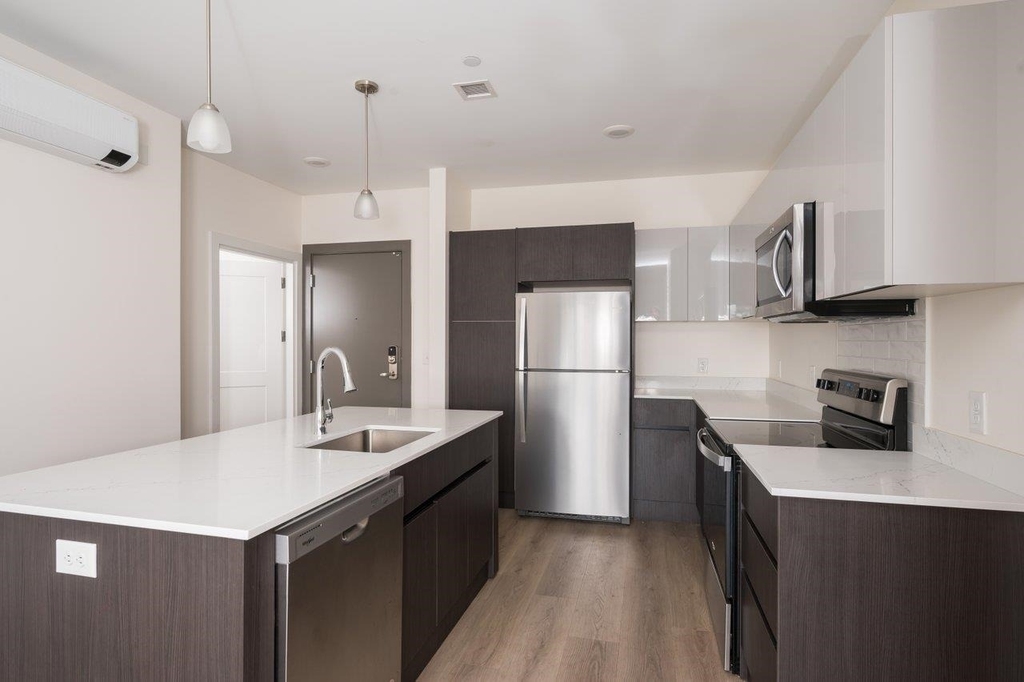 55 North Main - Photo 4