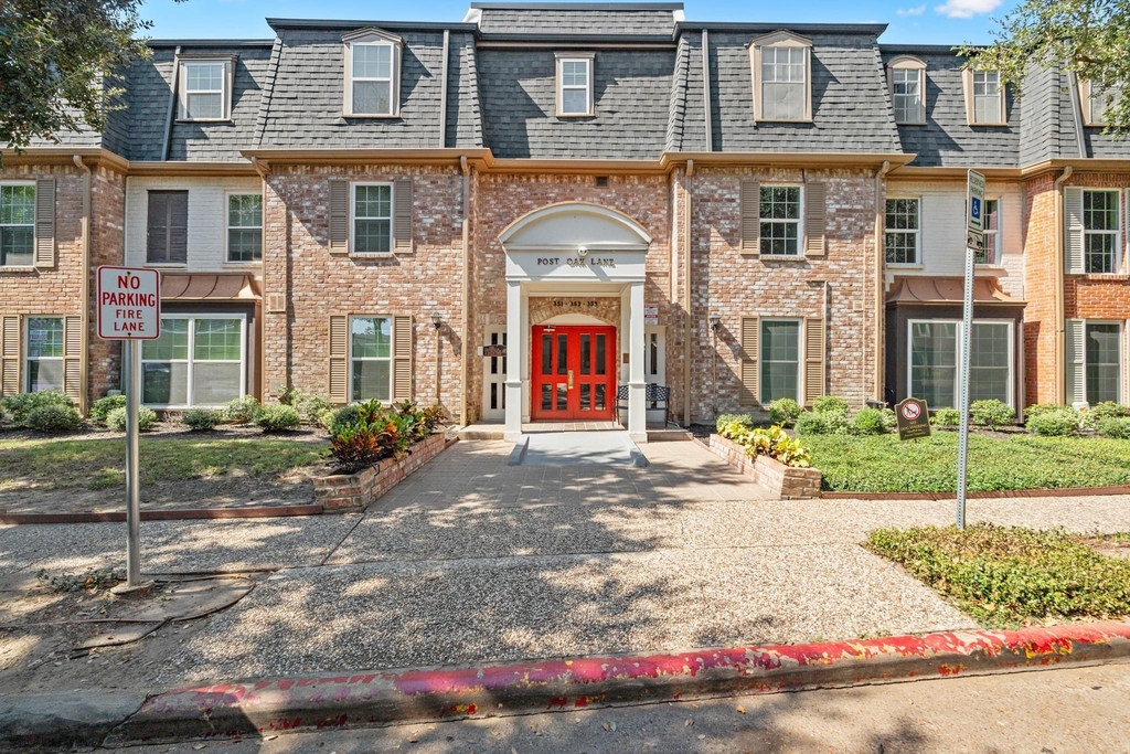 355 N Post Oak Lane - Photo 0