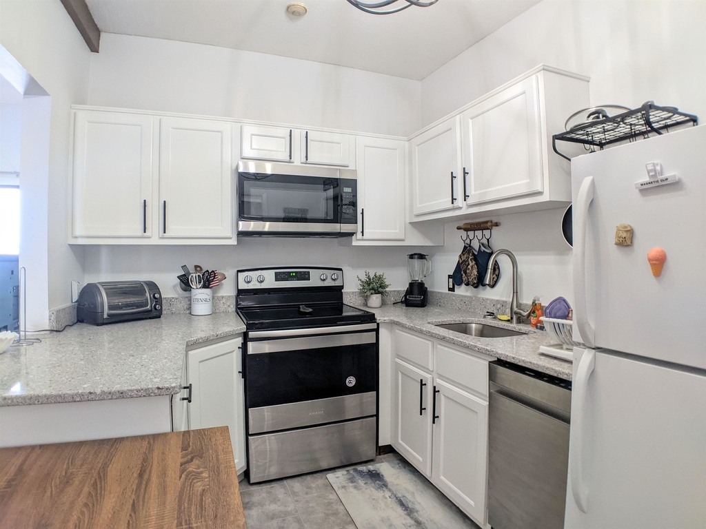 178 Treetop - Photo 6