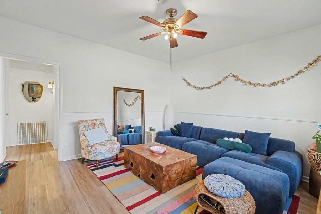2804 Arlington Street - Photo 2