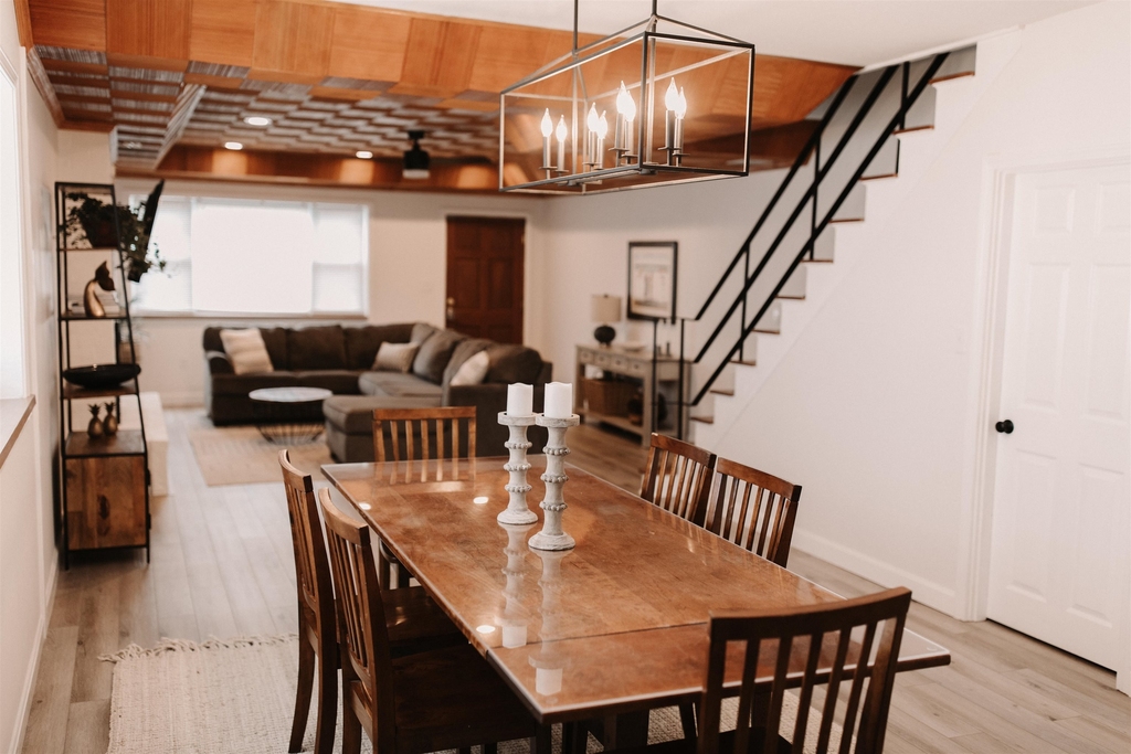 212 Bristol - Photo 1