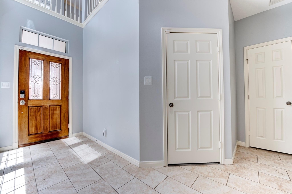 34 Waugh Drive - Photo 2