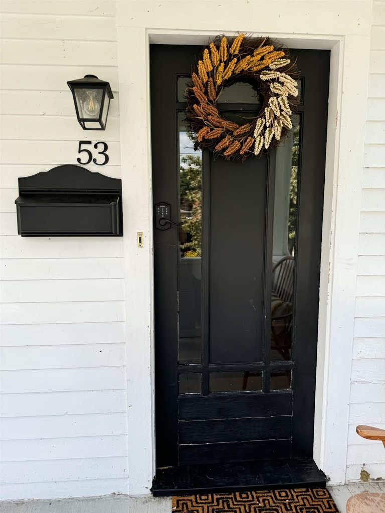 53 Thompson - Photo 16