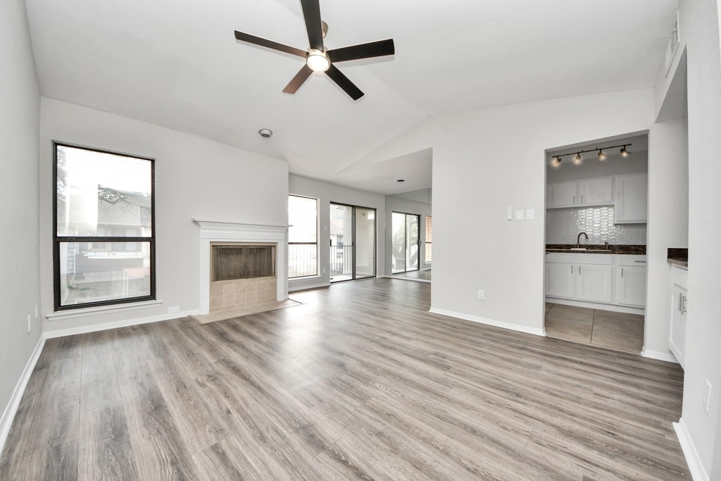 1818 Augusta Drive - Photo 5