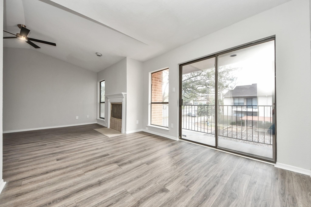 1818 Augusta Drive - Photo 9