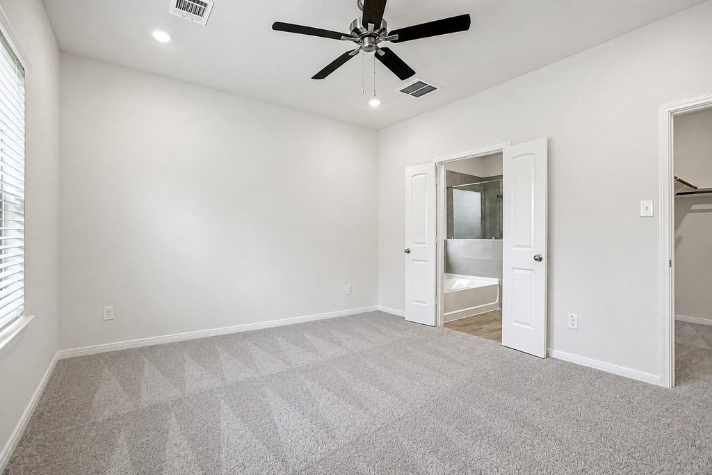 8018 Fijian Cypress Drive - Photo 15