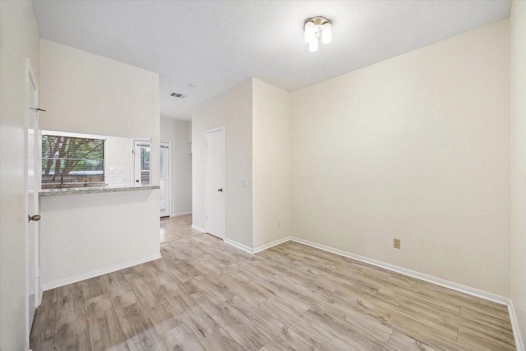 2930 Grants Lake Boulevard - Photo 11