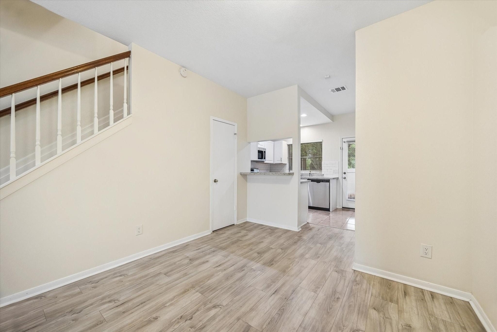2930 Grants Lake Boulevard - Photo 12