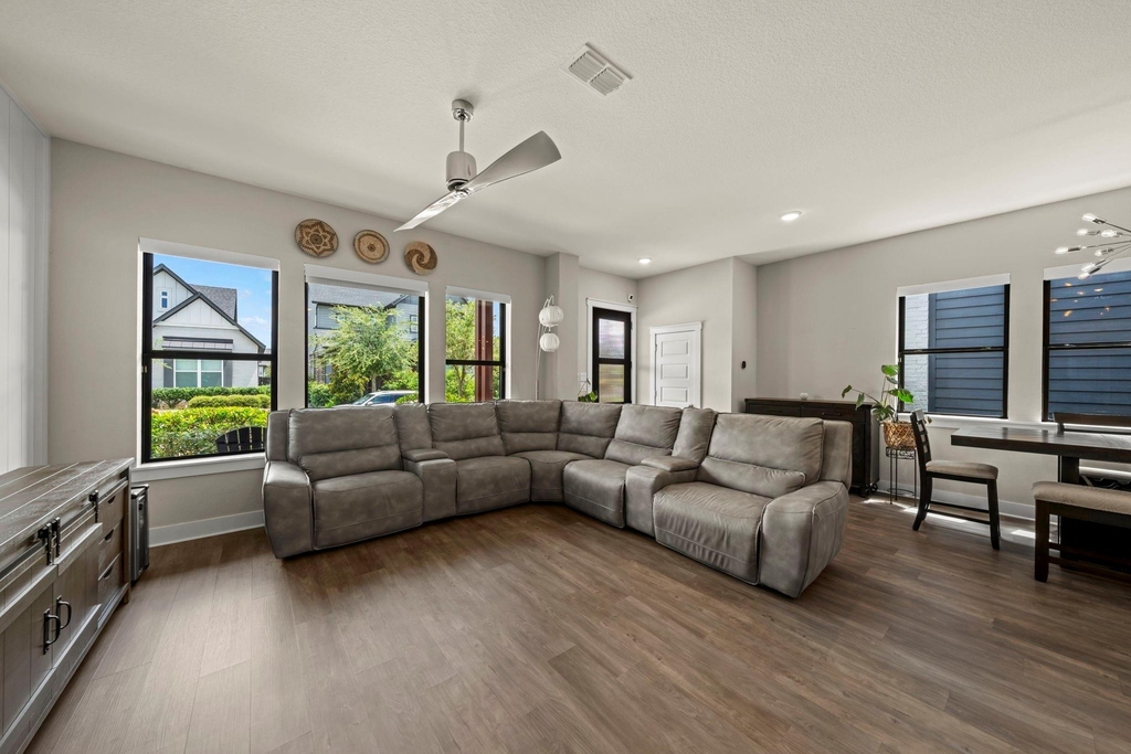 18507 Parkland Square Place - Photo 3