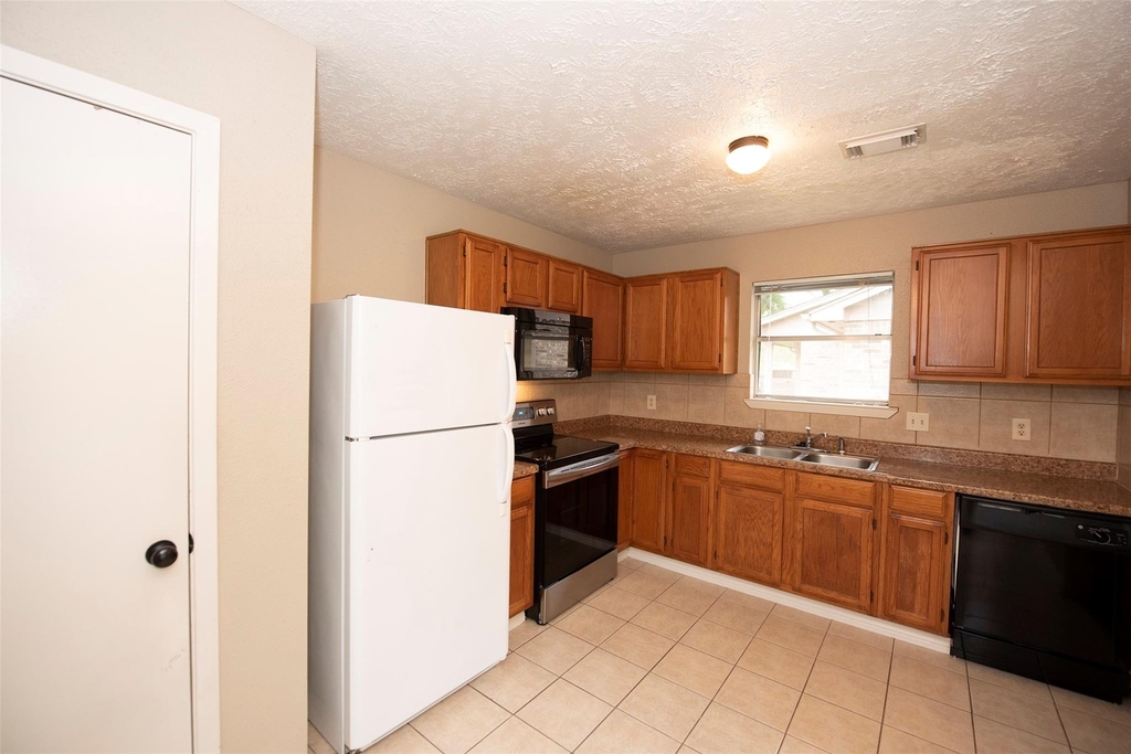 2513 Harpers Ferry Drive - Photo 11