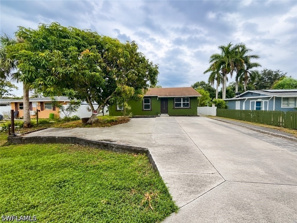 5370 Holland Street - Photo 1