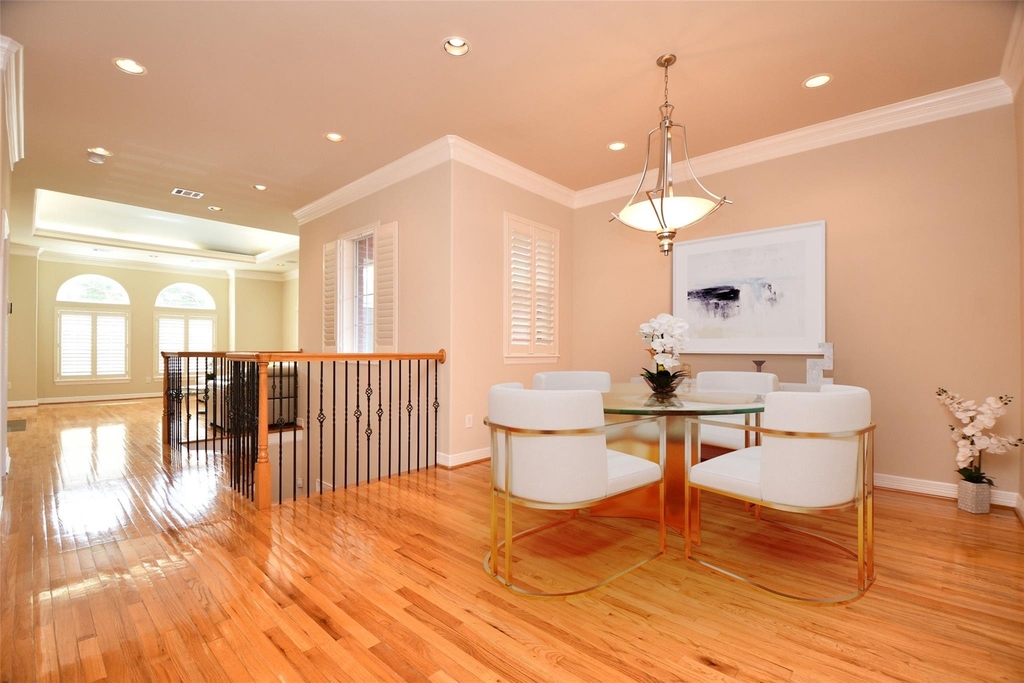 718 Roy Street - Photo 9