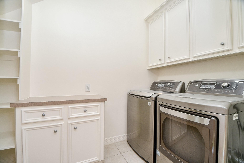 718 Roy Street - Photo 15