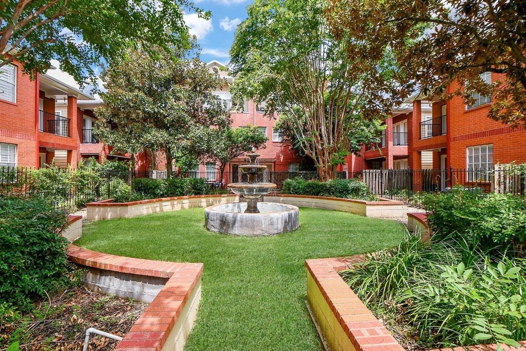 718 Roy Street - Photo 34