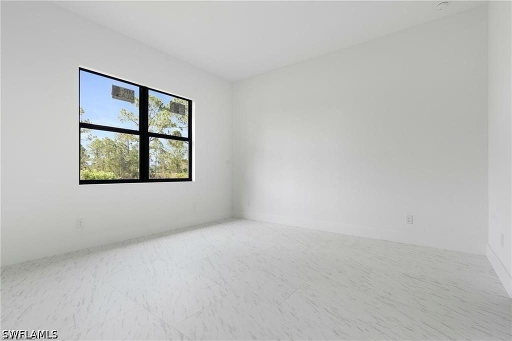 3175 Sunshine Boulevard - Photo 9