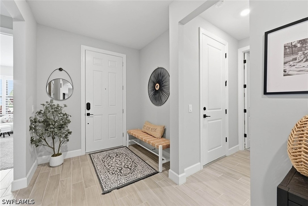 2738 Aviamar Circle - Photo 2